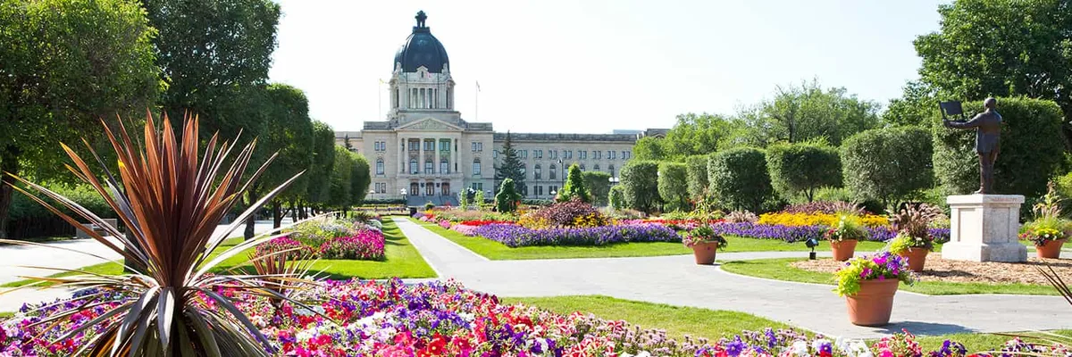 Book Air Canada flights to Regina (YQR) | Air Canada